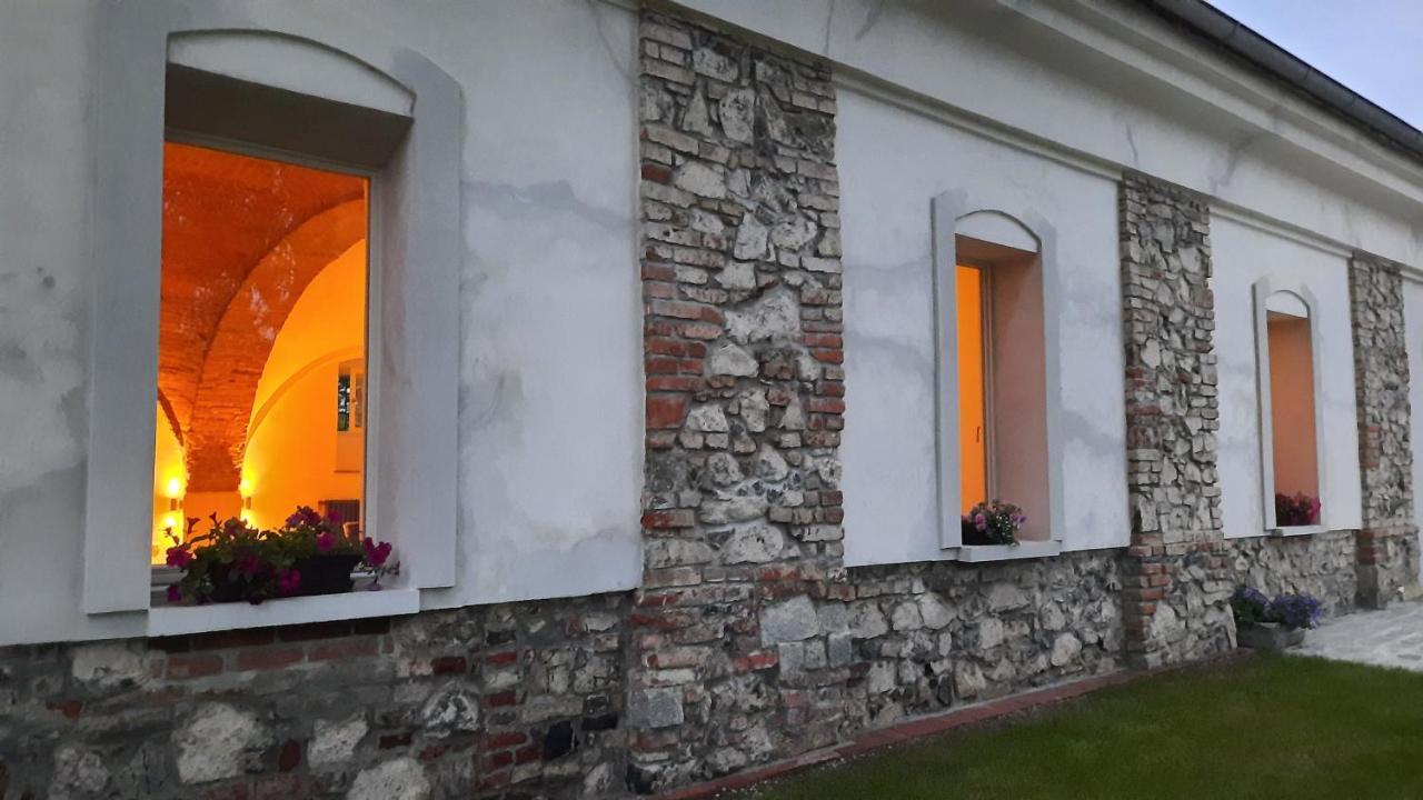 Korn-Hof Aparthotel Kornatice Exterior foto